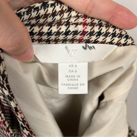 H&M Divided Houndstooth Plaid Tan Red Stripes Belted Preppy Mini Skirt Size 6 - Picture 9 of 10